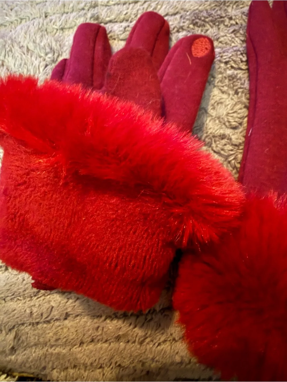 Red Faux-Fur Cuff Women's Winter Gloves